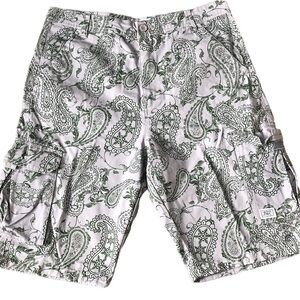 Jmc Men's Paisley Design Cargo Shorts Size 38 Grey with Green Paisley